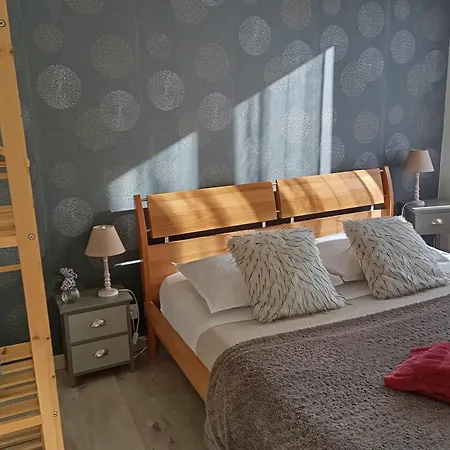 فندق مبيت وإفطار L'esprit De Famille - Chez Cathy Et Flo Le Boupère